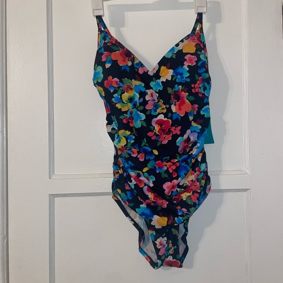 Women’s Floral Swimsuit - Picture 1 of 4
